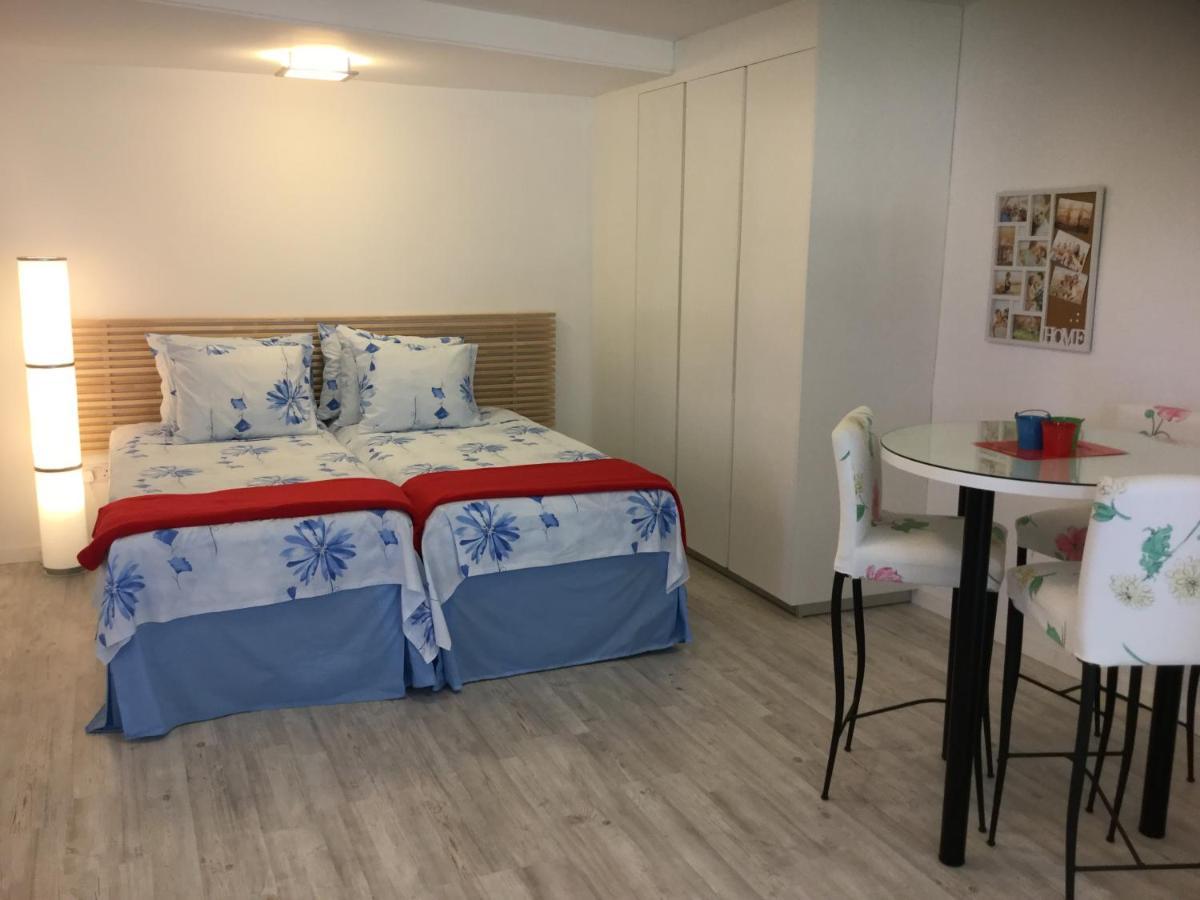 Red Cozy Stay Limassol Eksteriør billede