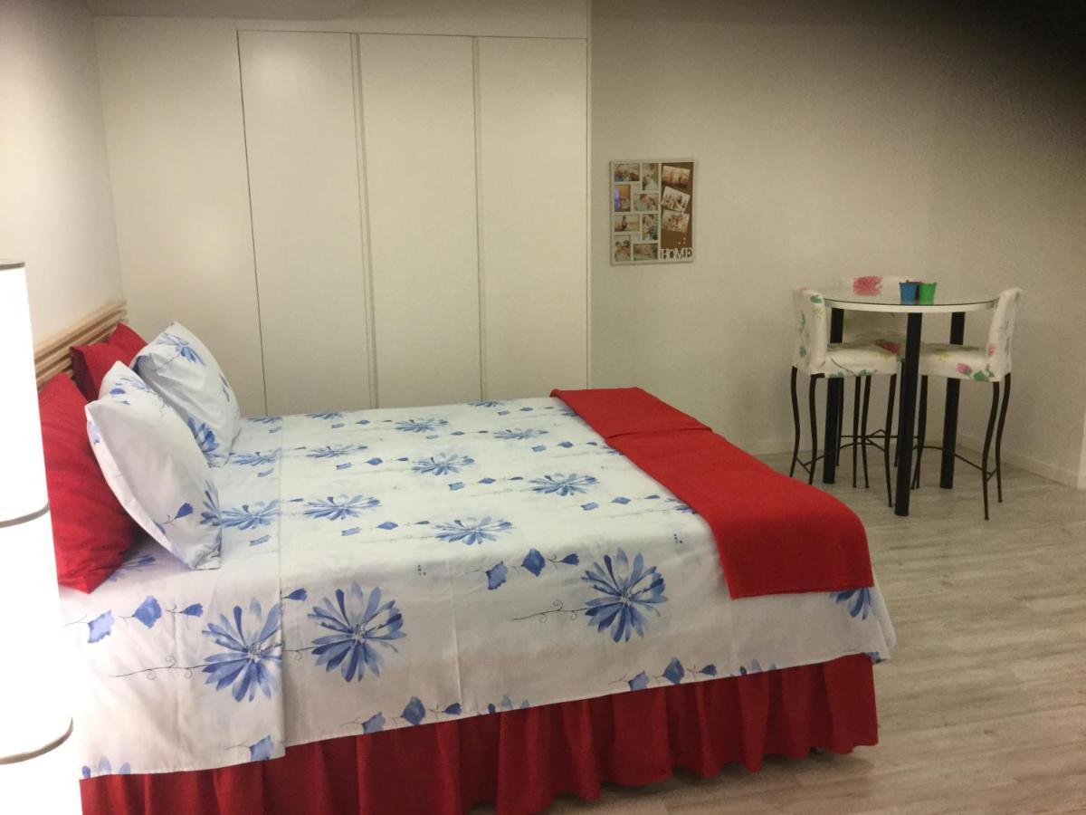 Red Cozy Stay Limassol Eksteriør billede