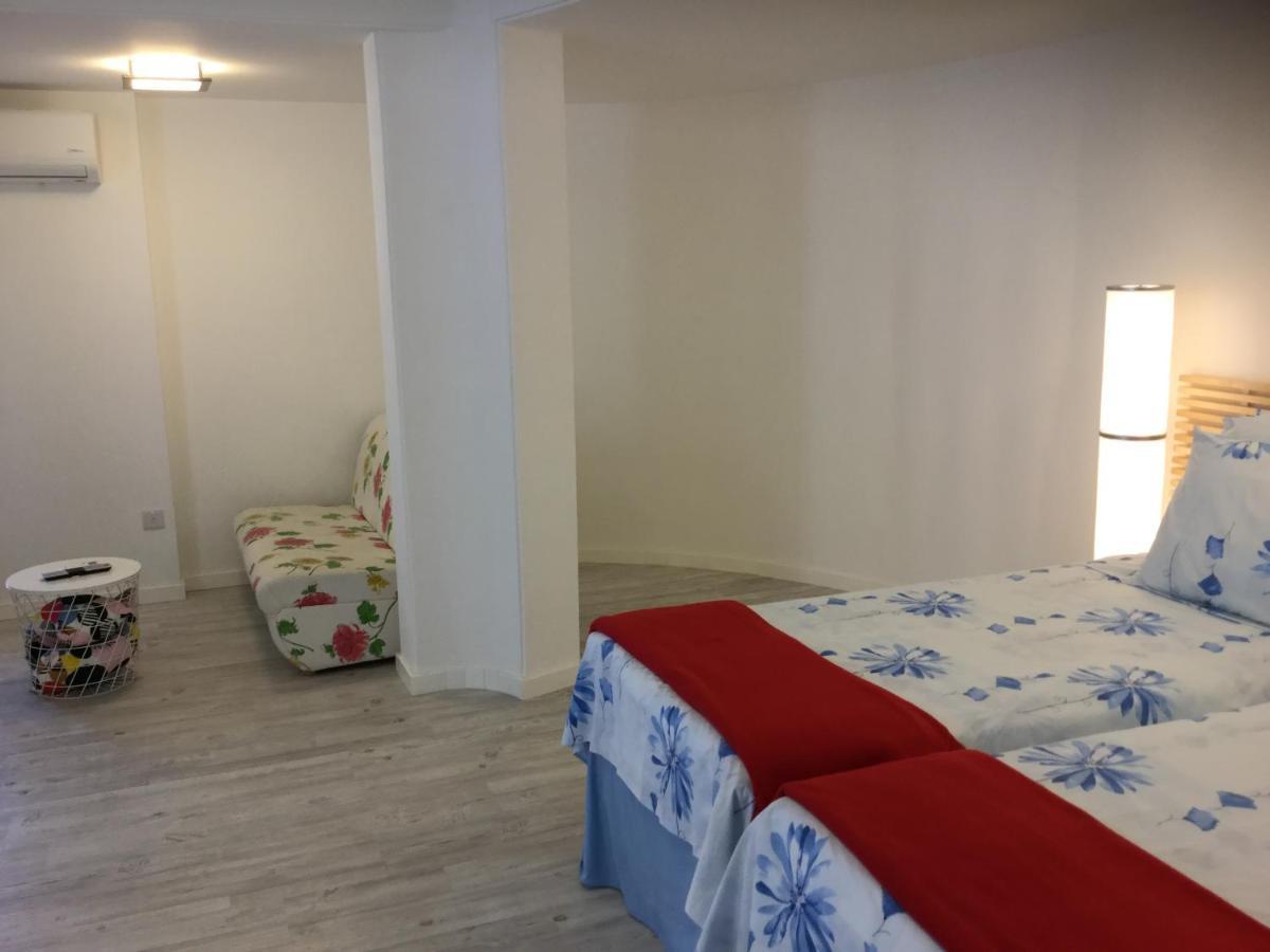 Red Cozy Stay Limassol Eksteriør billede